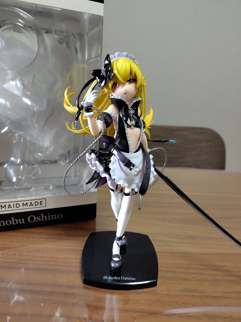 忍野忍 メイドフィギュア