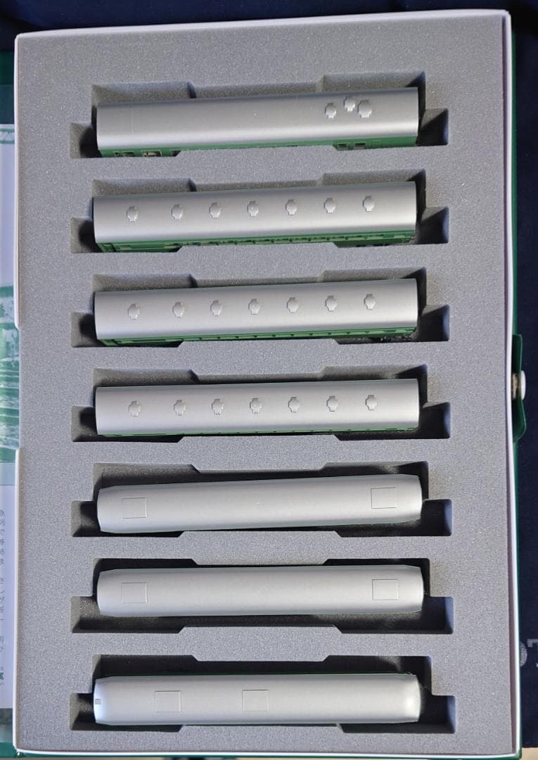 KATO はと青大将 7両+5両+マイ38 2両+EF58