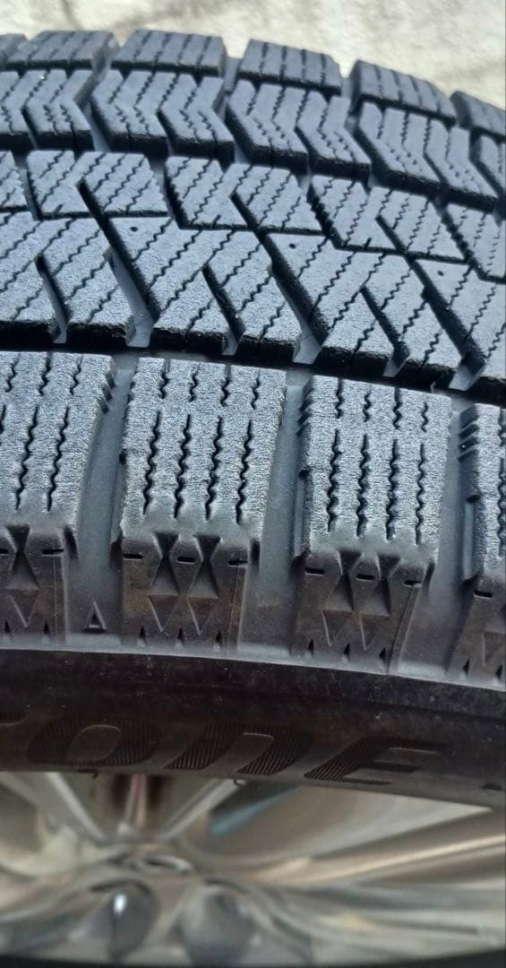 ブリヂストンスタッドレスタイヤ17インチホイールセット