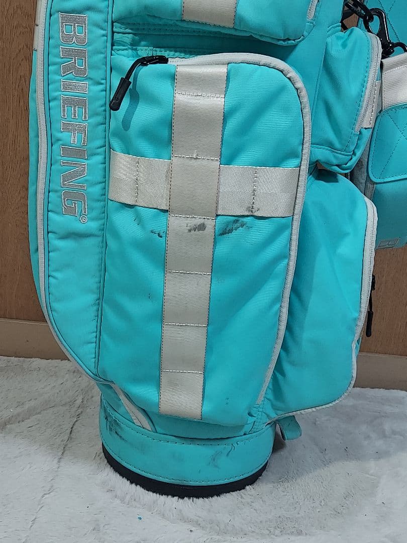 希少 人気色アクア〈BRIEFING〉キャディバッグ ブリーフィング 終売品