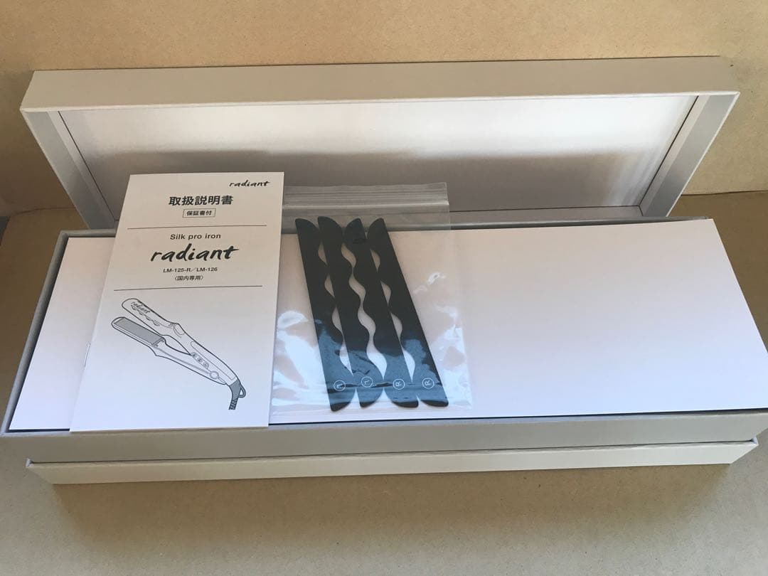 新品未使用　新型　Newラディアント　シルクプロテインアイロン　28mm レッド