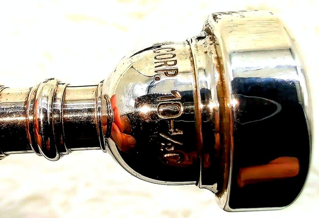 新価格◆Bach CORP. 10-1/2C マウスピース リムに 傷あり