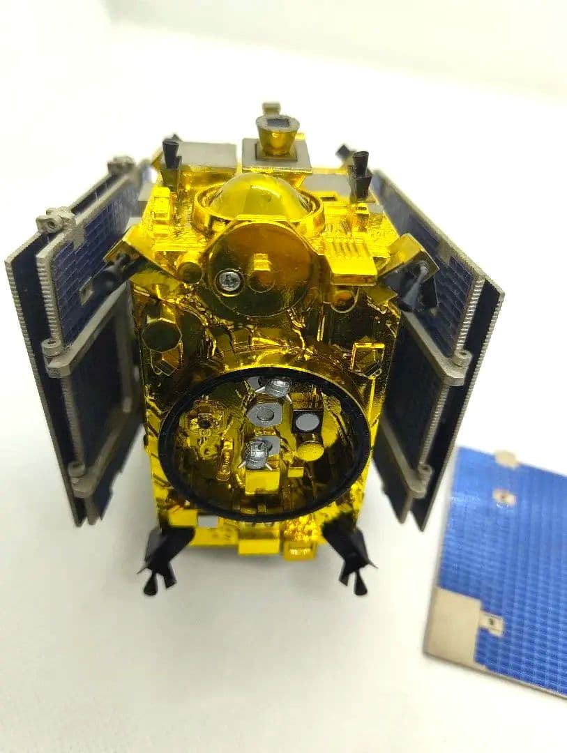 大人の超合金 小惑星探査機 はやぶさ