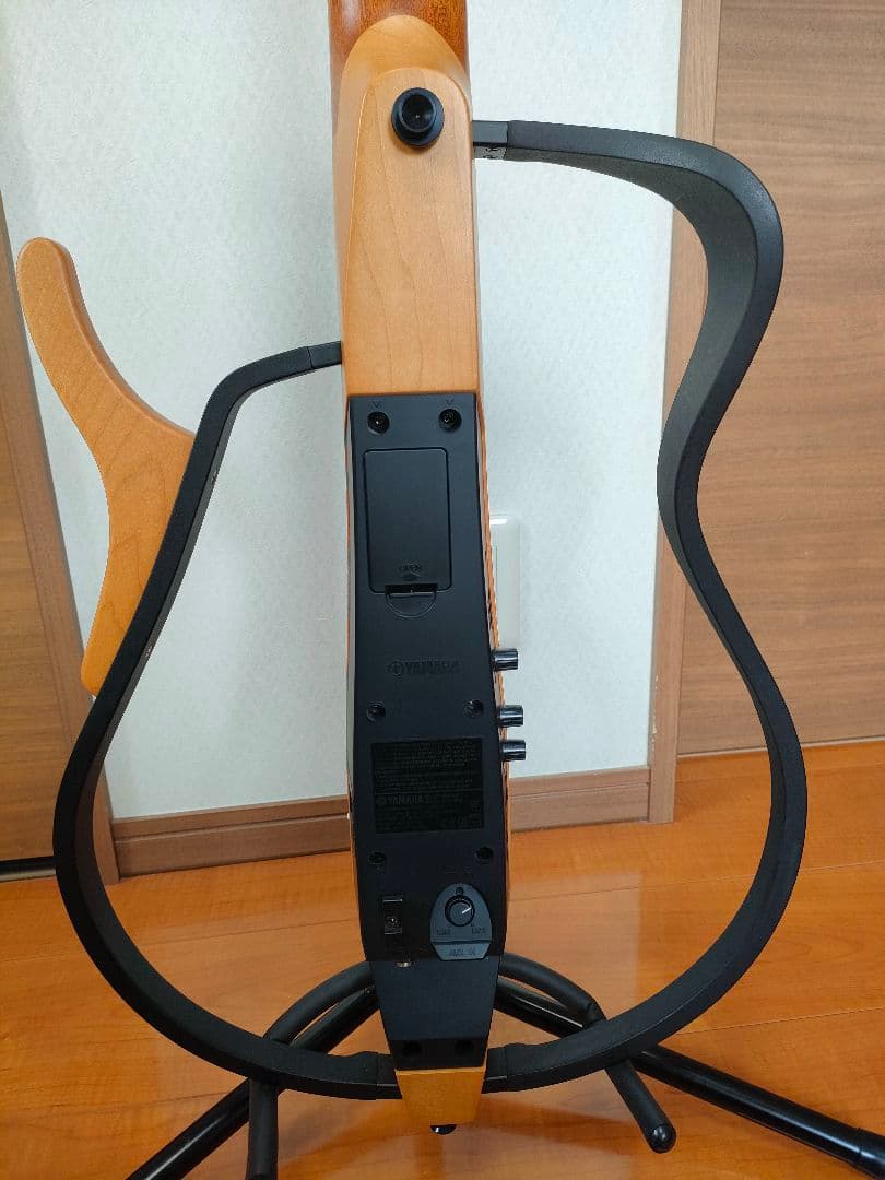 美品サイレントギターYAMAHA SLG100N 純正ケースACアダプタ付き
