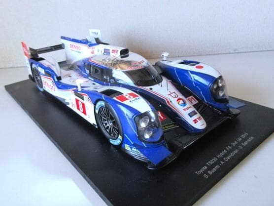 特価 Spark (1/18) トヨタ TS030 Hybrid 2013 LM