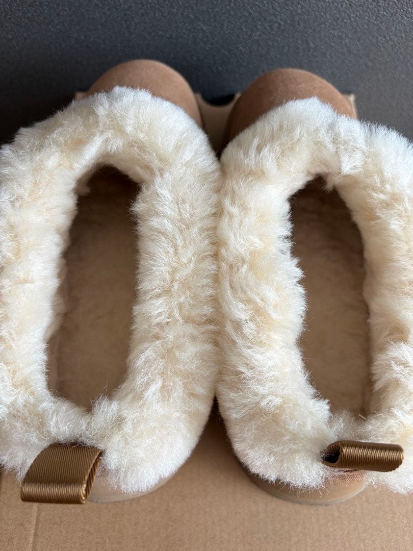UGG アグ TAZZELLE タゼル レディース