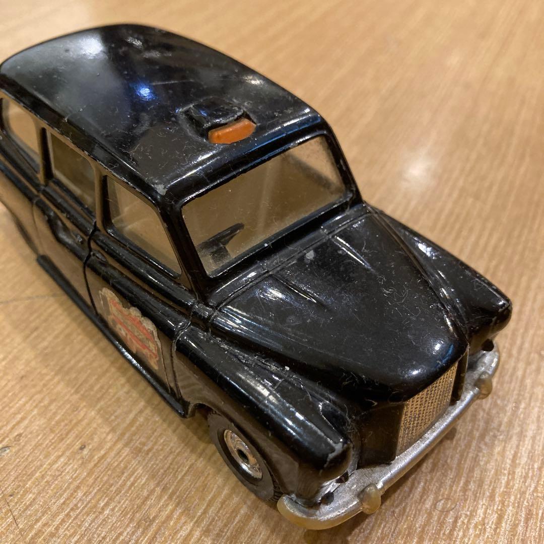 ロンドン・タクシー ミニカー コーギー社初期モデル