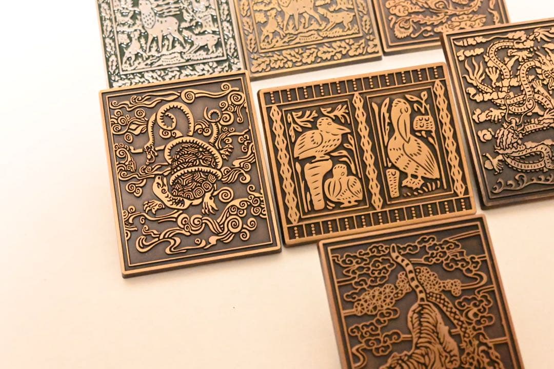 ブローチバッジ 、セットすべて7枚