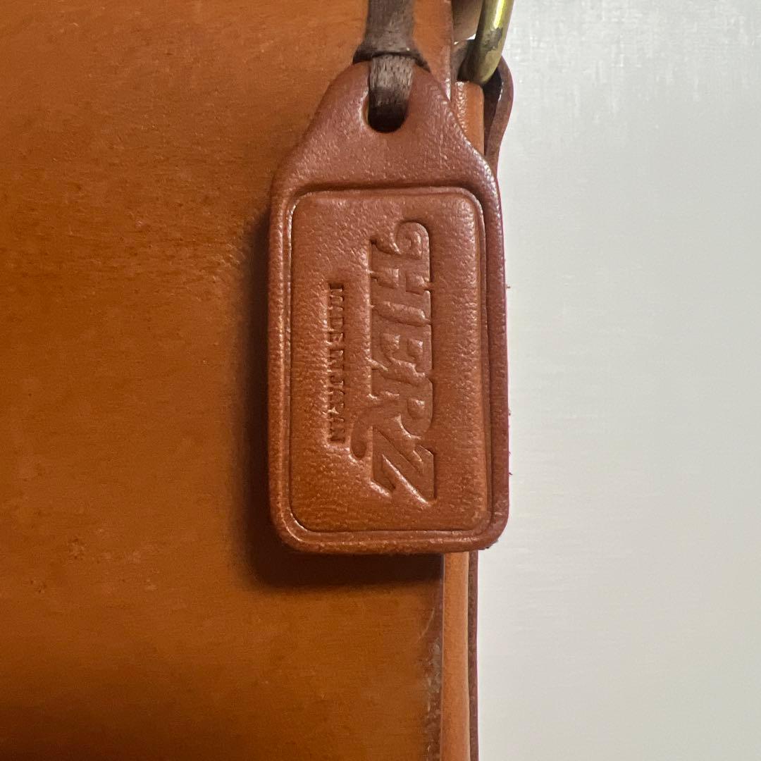 【美品】HERZ ヘルツ　鞄・カバン　ポシェット ショルダーバッグ