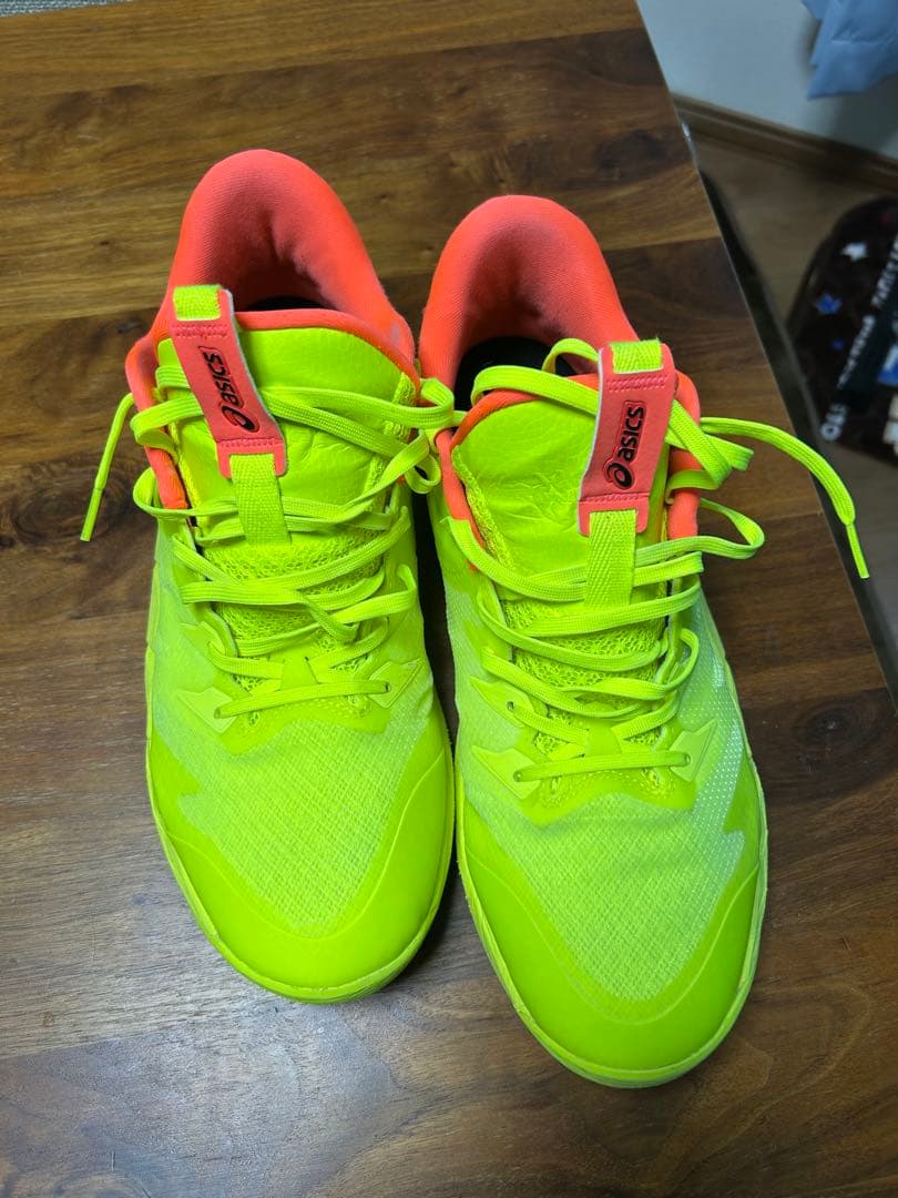 ASICS バスケットボールシューズ 蛍光イエロー/オレンジ