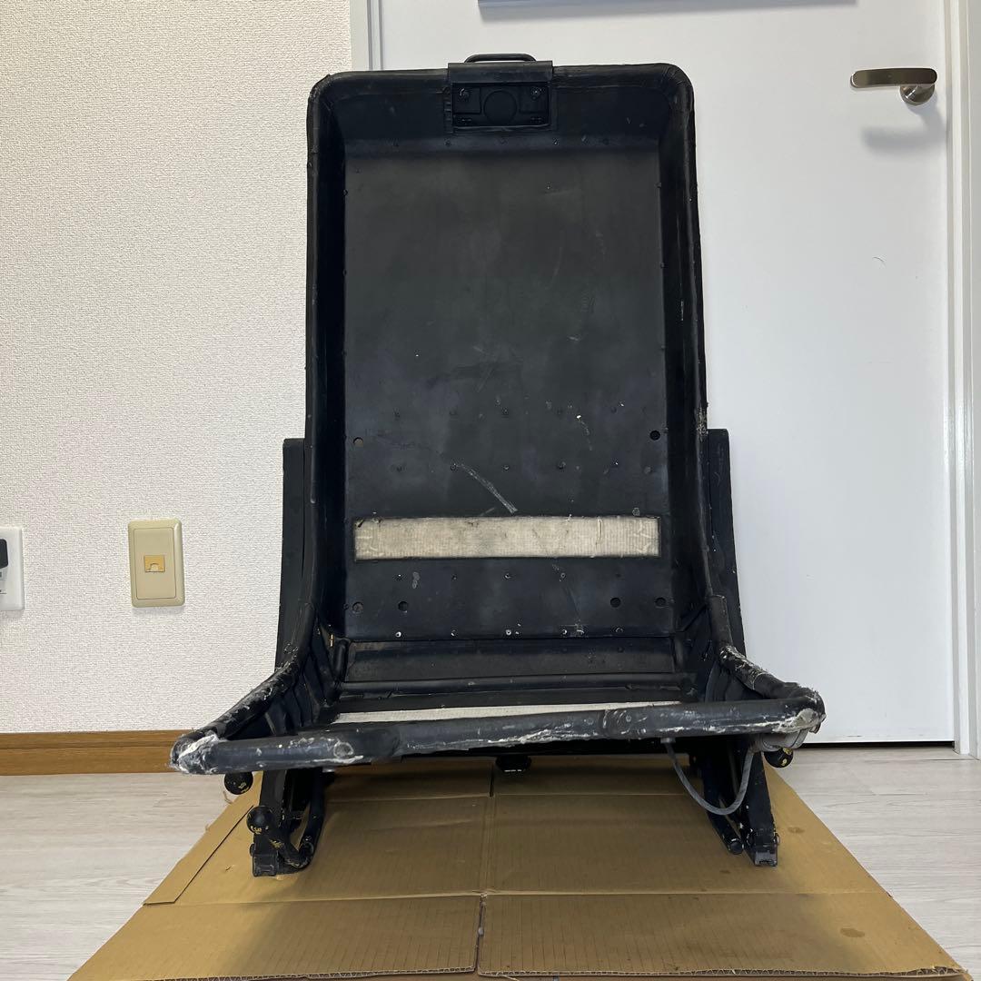 詳細不明 日本軍 航空機 戦闘機 シート 操縦席 座席 パイロット 実物 可動