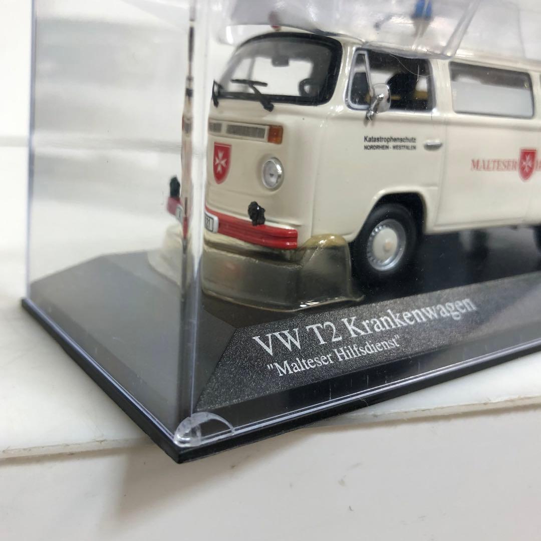 MINICHAMPS フォルクスワーゲン　T2 Krankenwagen