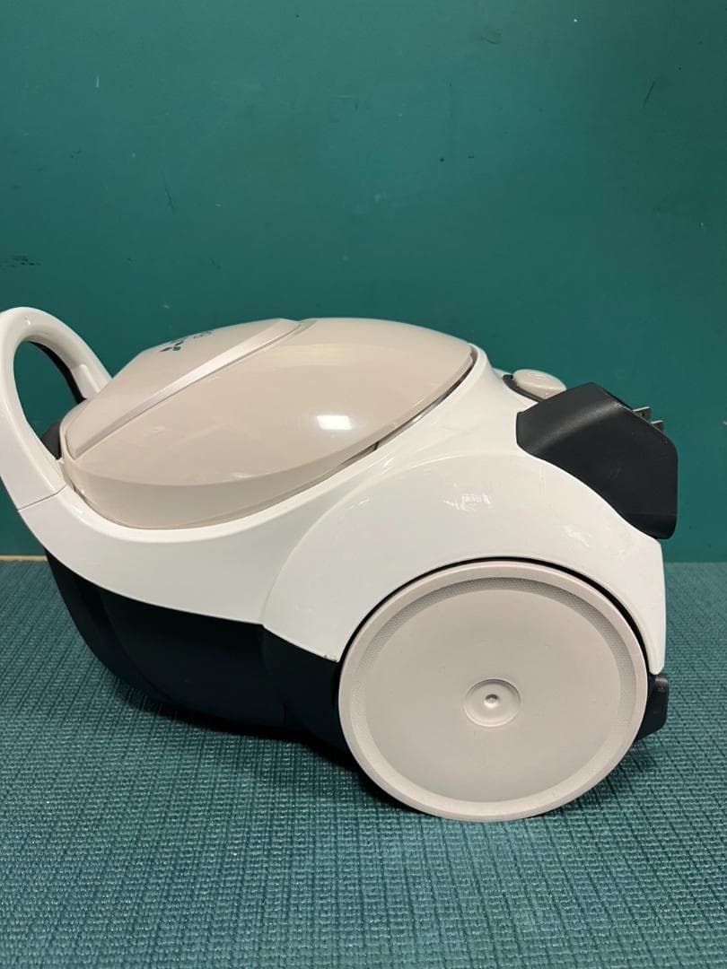 MITSUBISHI 掃除機 TC-FJ2B-C 紙パック式　2022年製