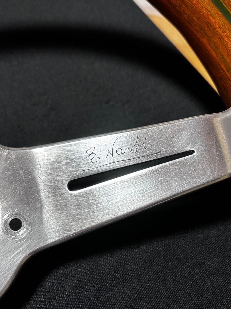 ナルディ　ウッド　ステアリング　32.5