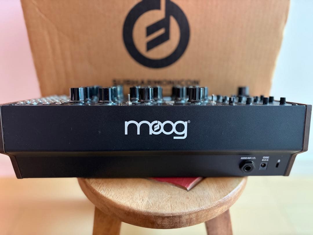 moog subharmonicon サブハーモニコン