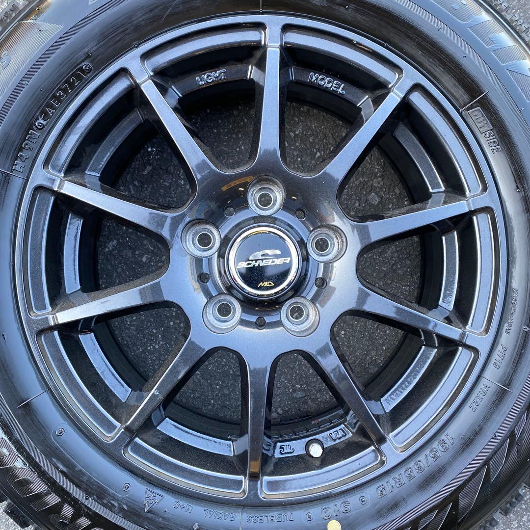 中古バリ溝ブリヂストンスタッドレスセット195/65R15 セレナ