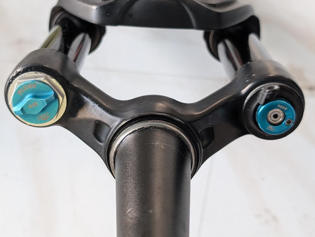 FOX performance 32 27.5インチ　15 x 100