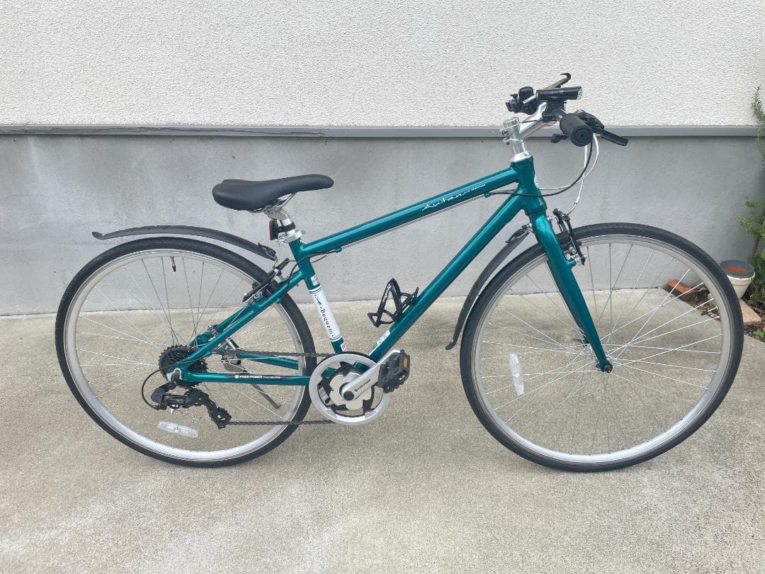 ★購入後２年クロスバイク　一部アルミ製軽いフレーム 8多段ギア OSCサイクル製