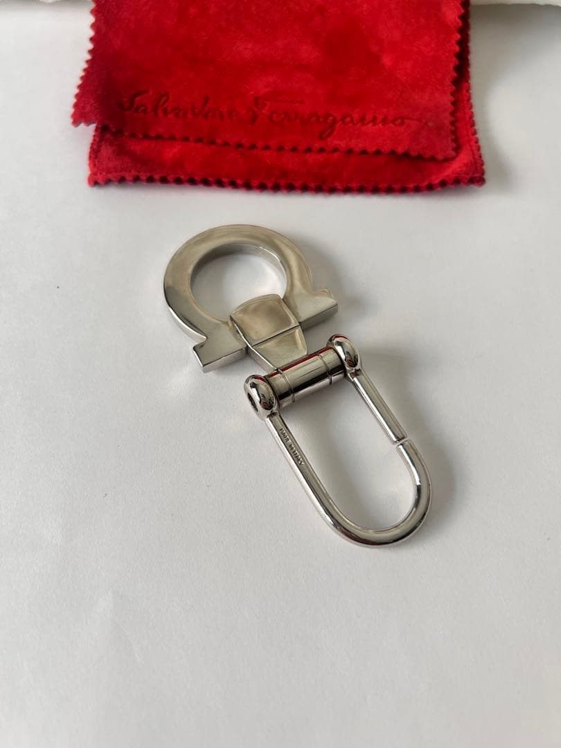 Salvatore Ferragamo フェラガモ キーホルダー キーリング