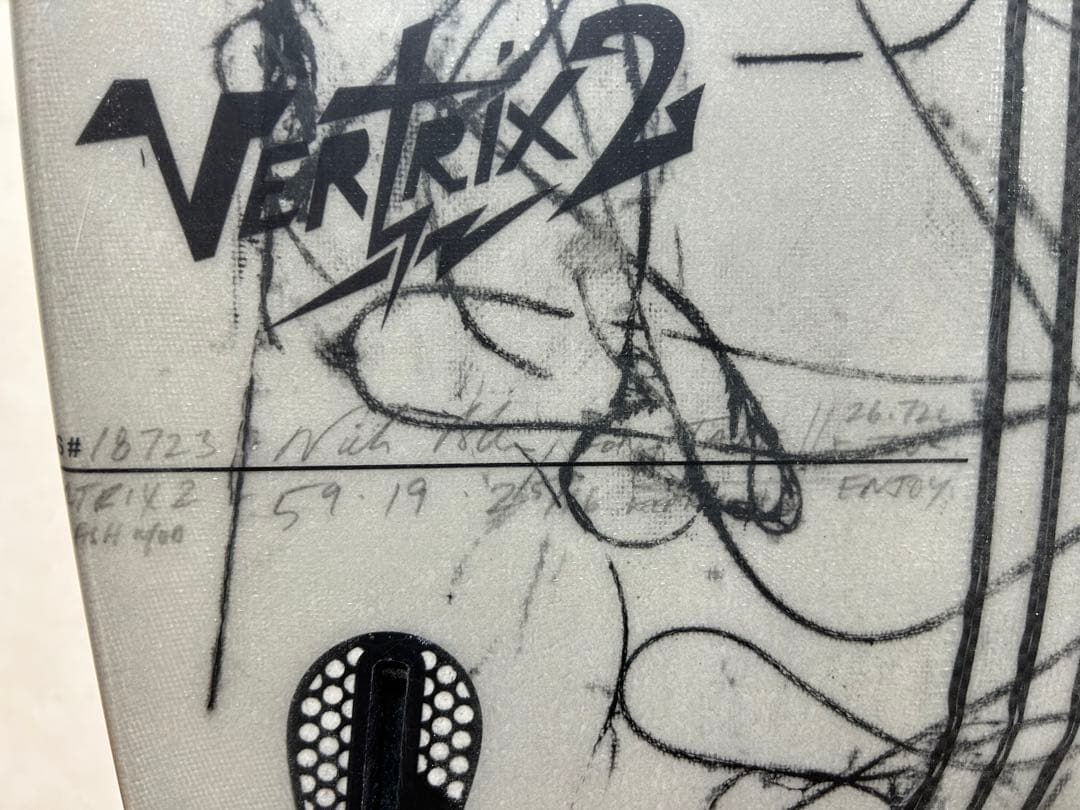 渋谷区発、手渡し限定！ジョイスティック バートリックス2 美品サーフボード