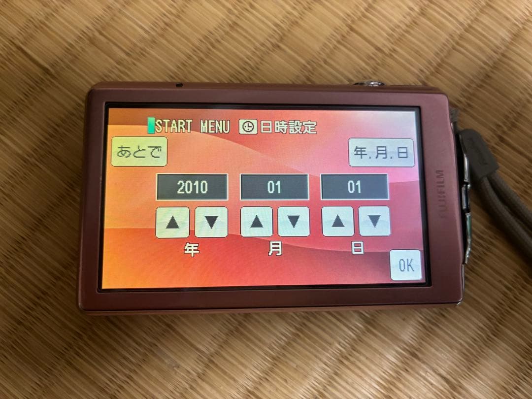 富士フイルム FUJIFILM FinePix Z800 EXR ピンク