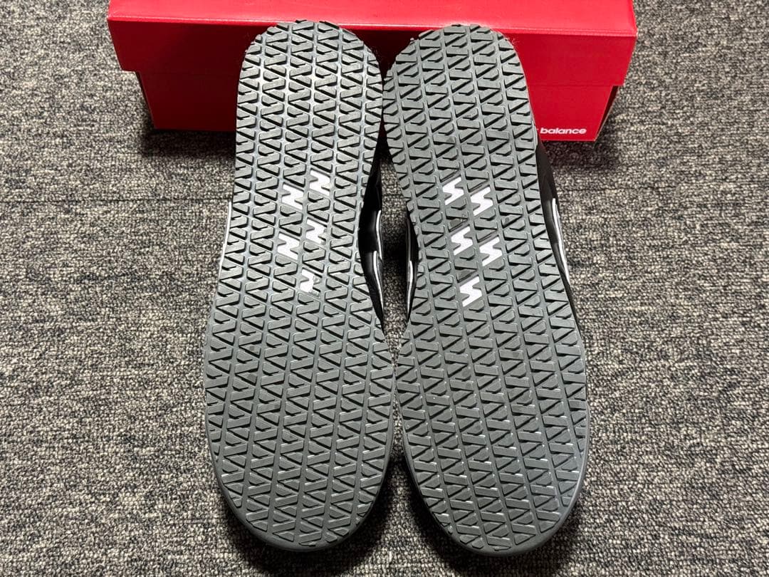 【新品】 ニューバランス BC-218 安全靴 27センチ　黒 ブラック