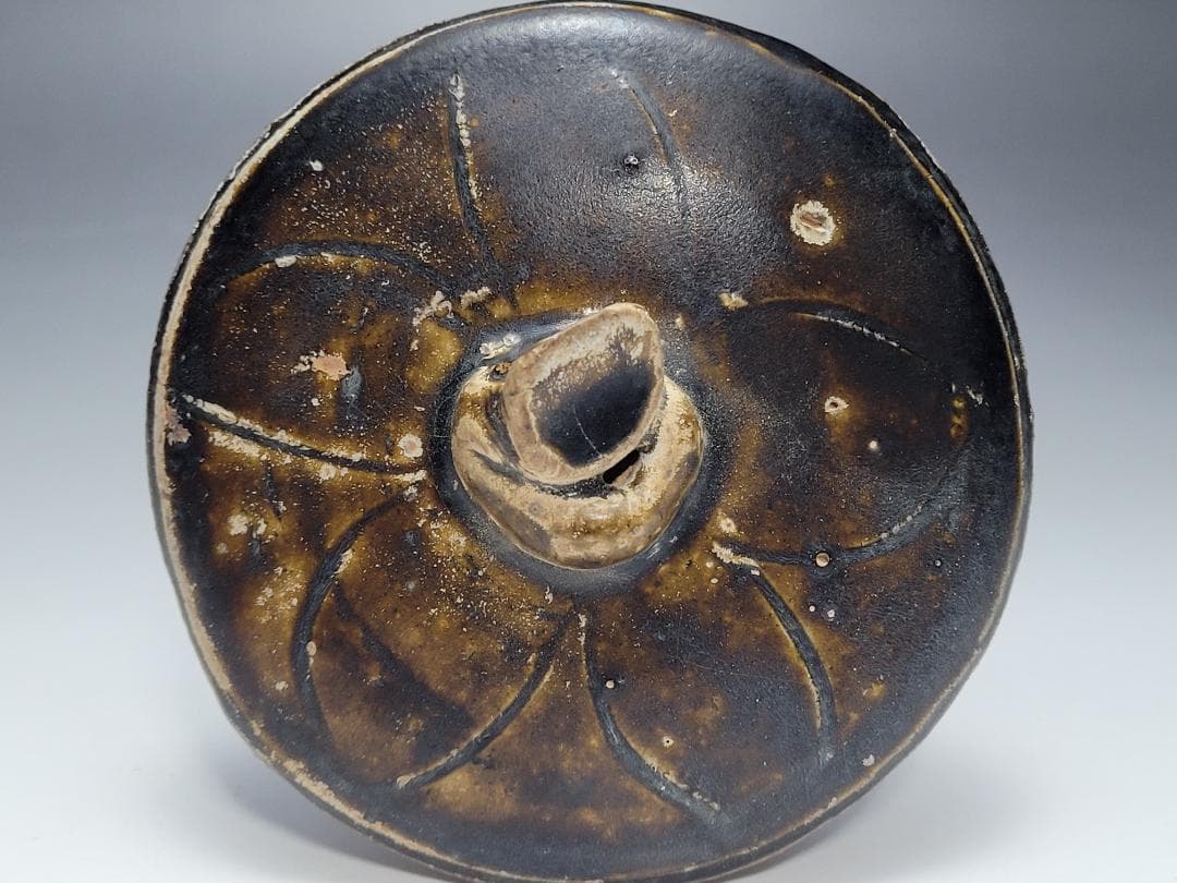 黒釉 陽刻 神獣装飾 四耳 蓋壺 宋元時代 高さ約22.1cm