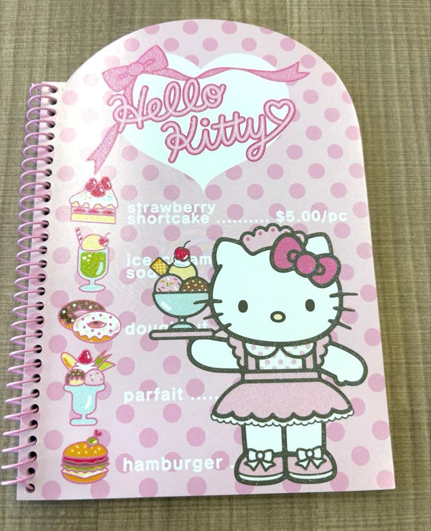 激レア✨️ハローキティ スイーツレストラン ウェイトレス キティ　ミニリングノート