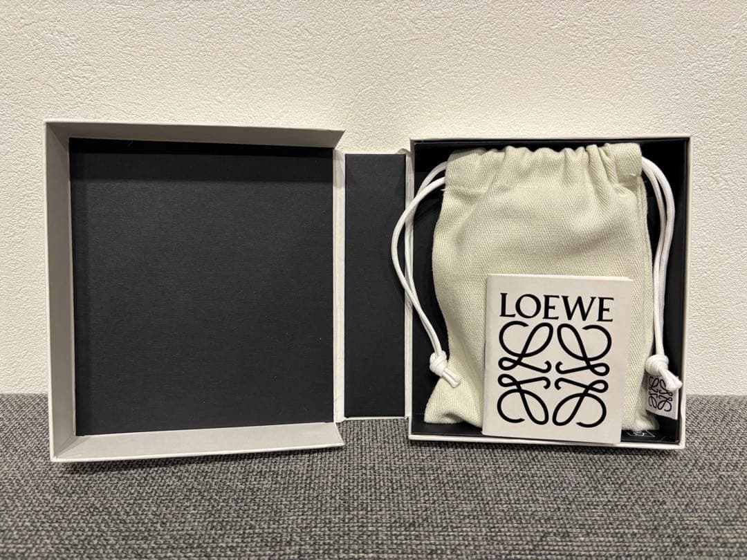 LOEWE 名刺ケース