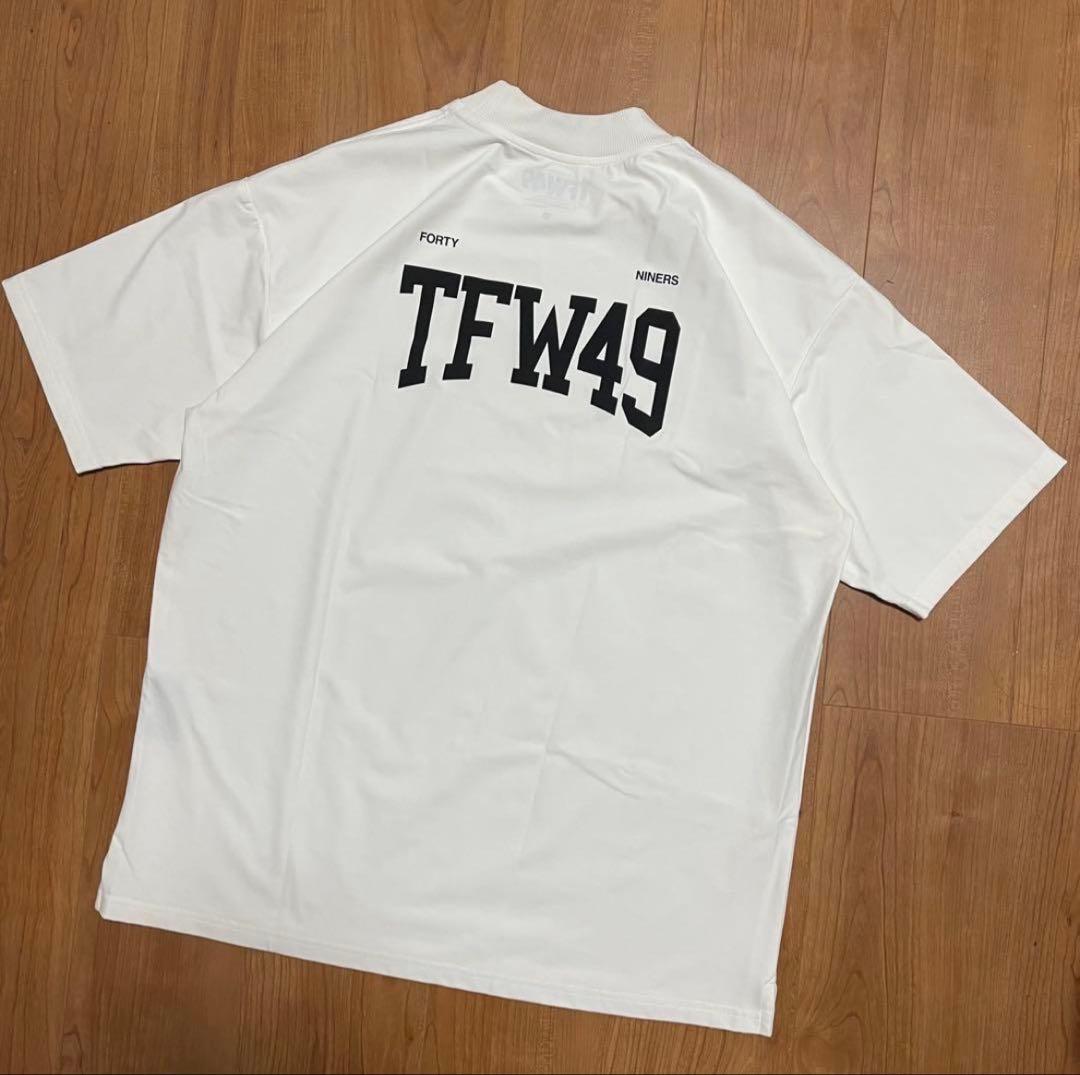 TFW49 セットアップ　XL ゴルフ ホワイト　グレー