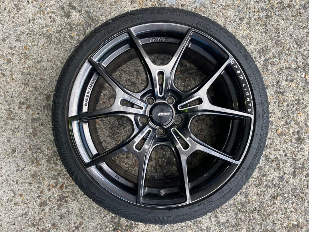 蟻ゴロー。①【美品】RAYS グラムライツ