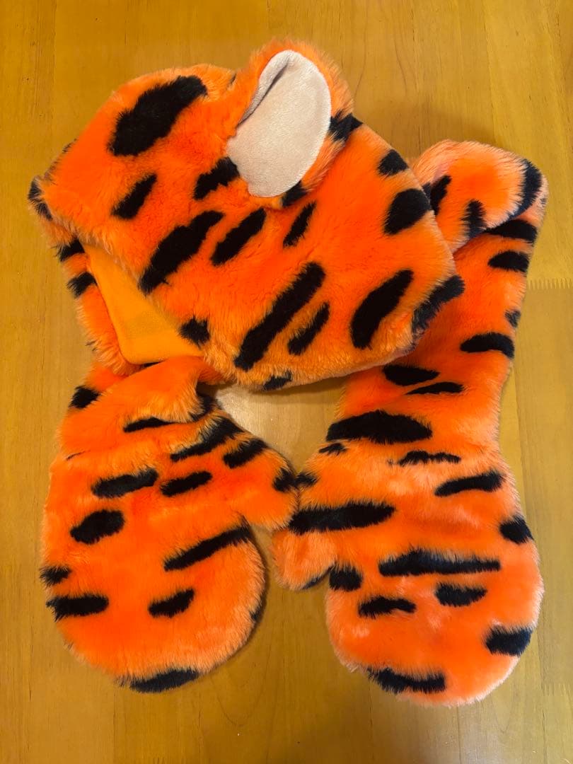 ティガー　マフラーキャップ