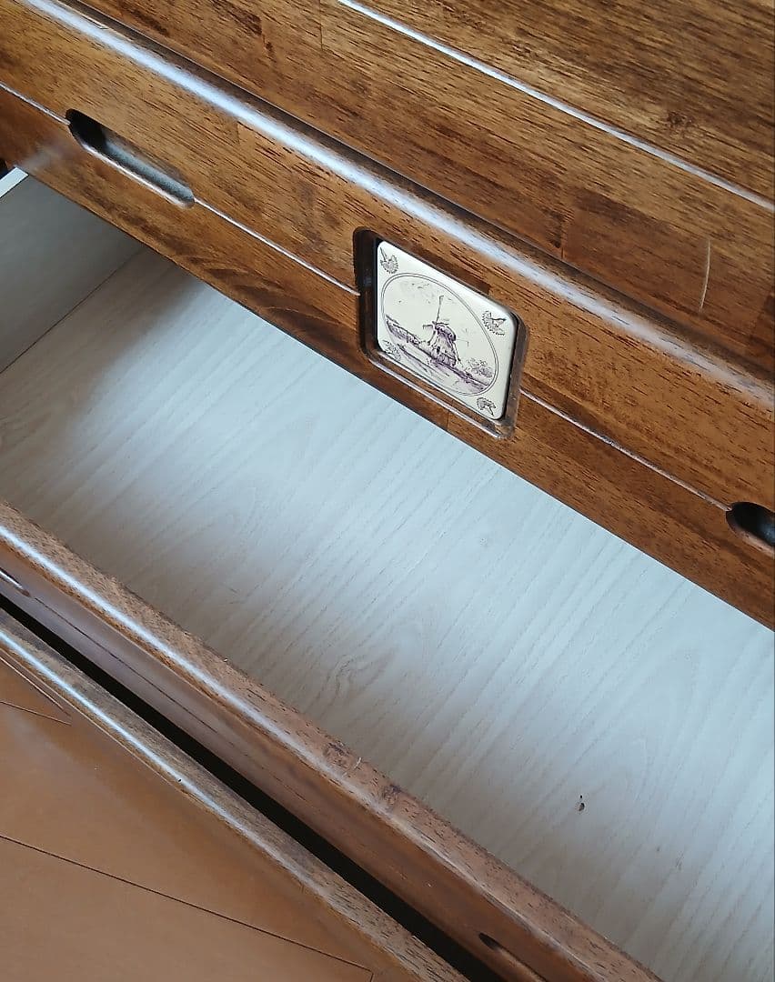 木製ダークブラウンチェスト 引き出し7つ