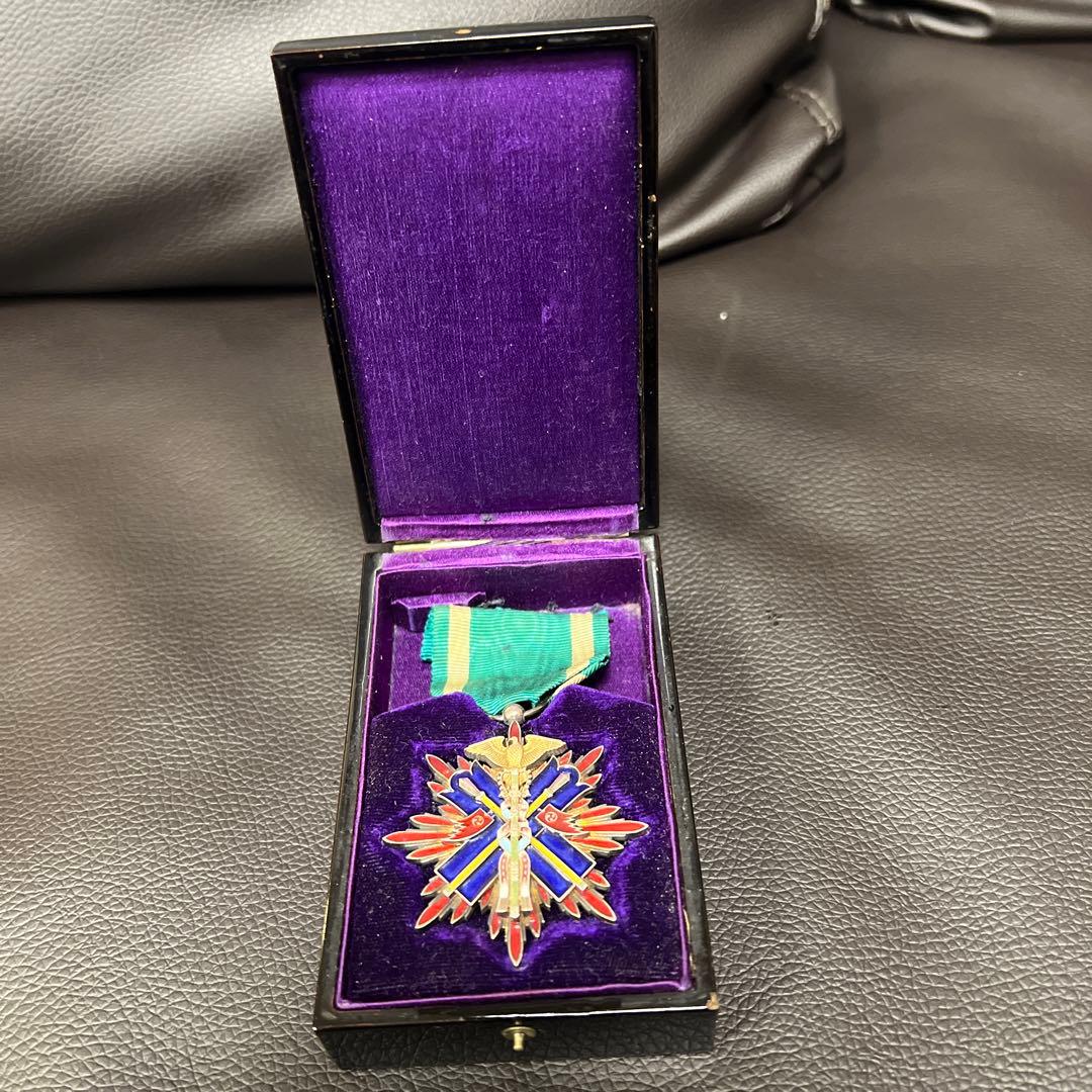 『アラレ３号』　大日本帝国 旧日本軍　功四級金鵄勲章　勲六等単光旭日章