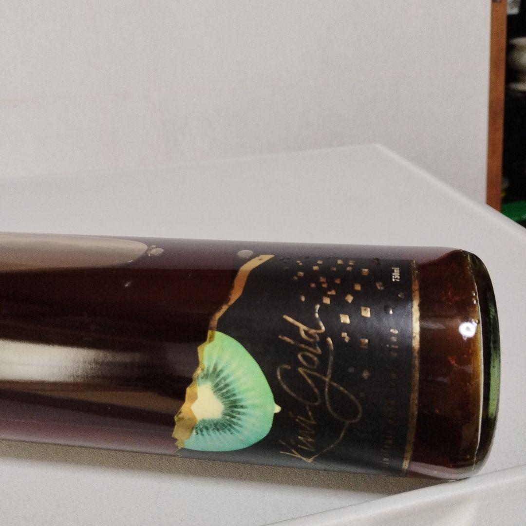 ブランデー kiwifruitgoldlefwine