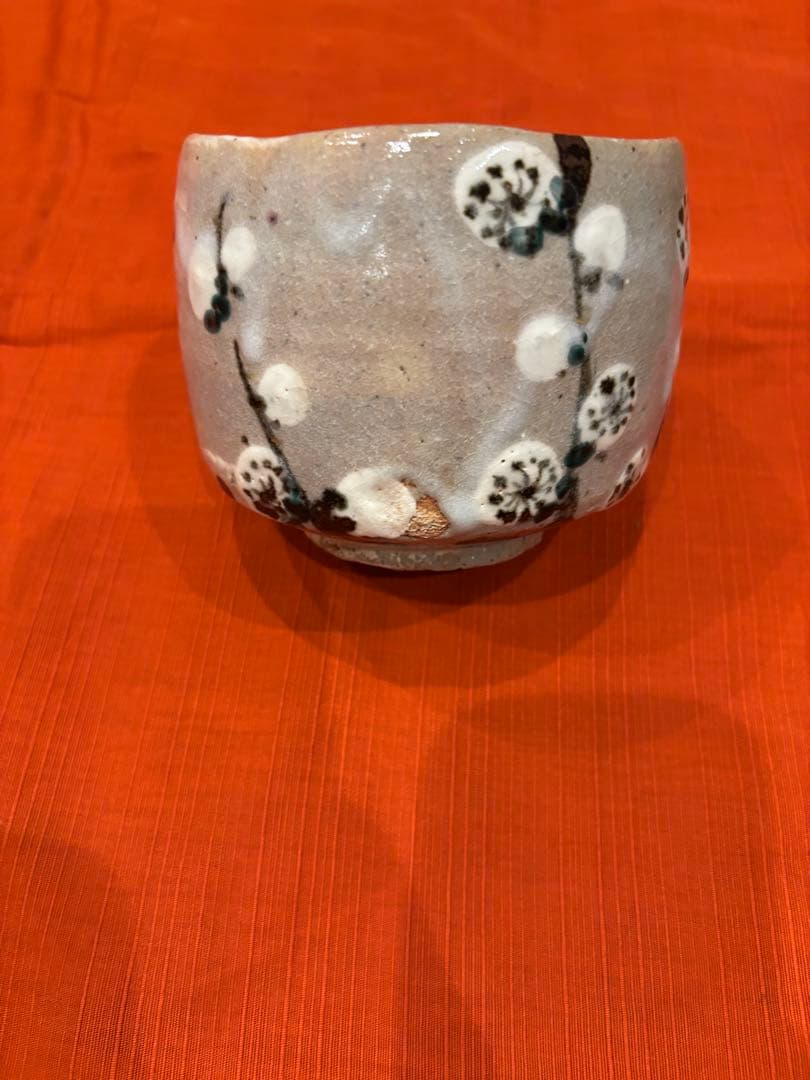 2点おまとめ　虎渓山水月窯　荒川豊蔵　紅白梅の茶碗　& 檜扇貝　香合