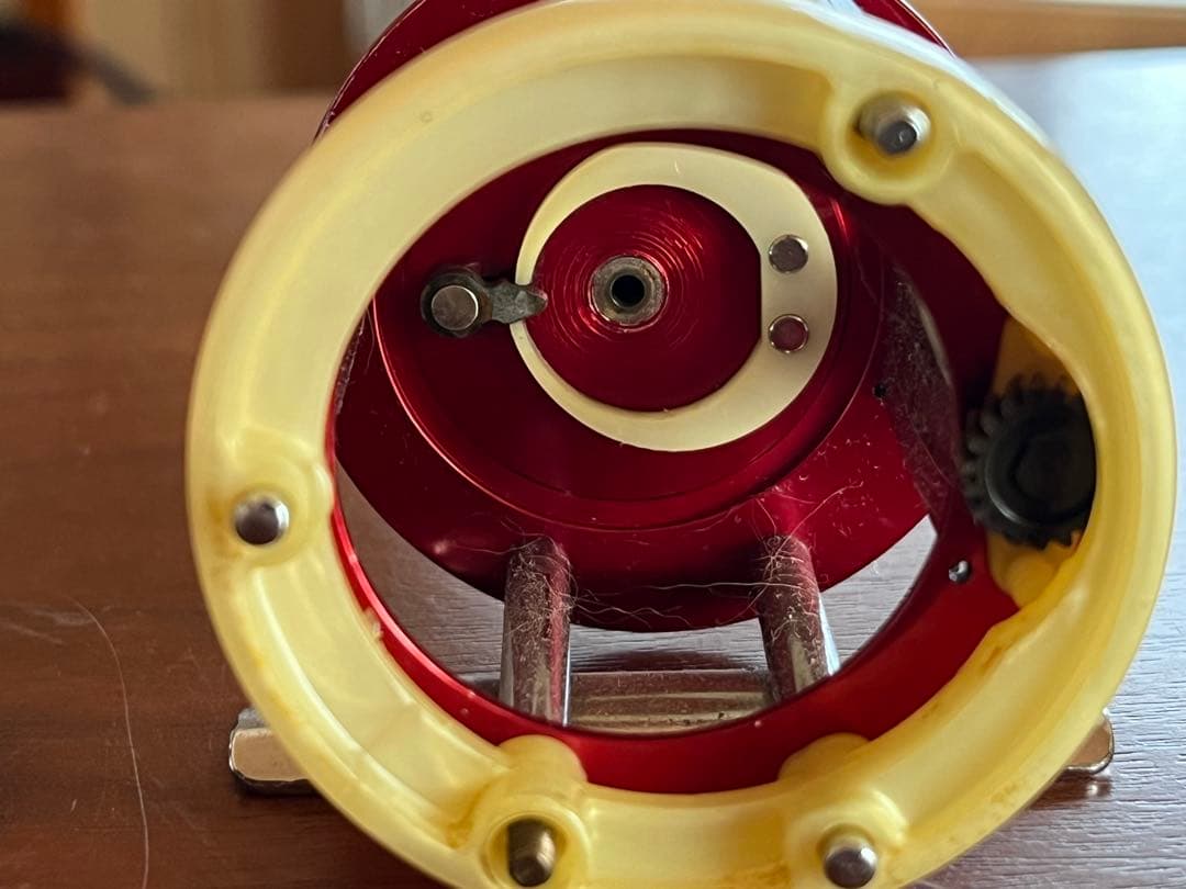 Ambassadeur 1750 A ベイトリール