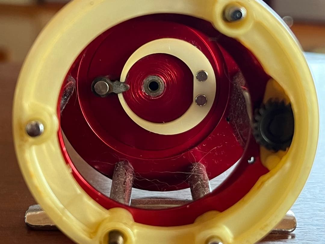 Ambassadeur 1750 A ベイトリール