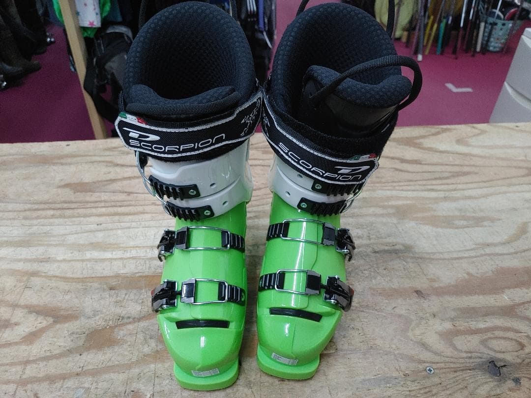 スキー 25-25.5 Dalbello Scorpion 130