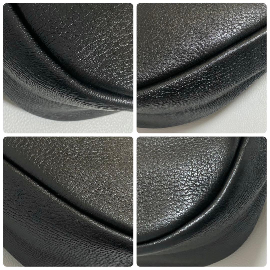 THE ROW / スモール Slouchy Banana バッグ レザー