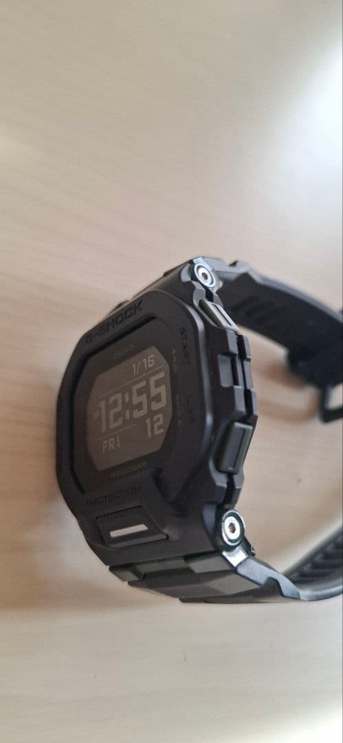 CASIO G-SHOCK　GDB-200スマートウォッチ