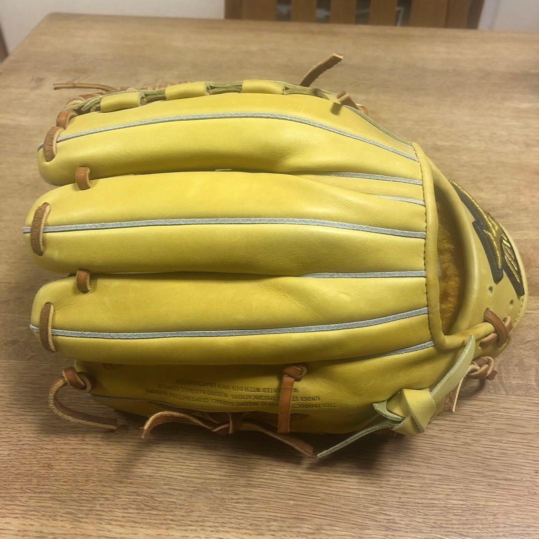 Mizuno 硬式グローブ イエロー 内野手モデル