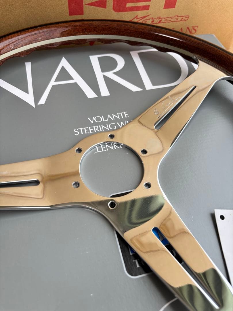 T　NARDI ウッドステアリング 大径38π 美品 正規品 FET