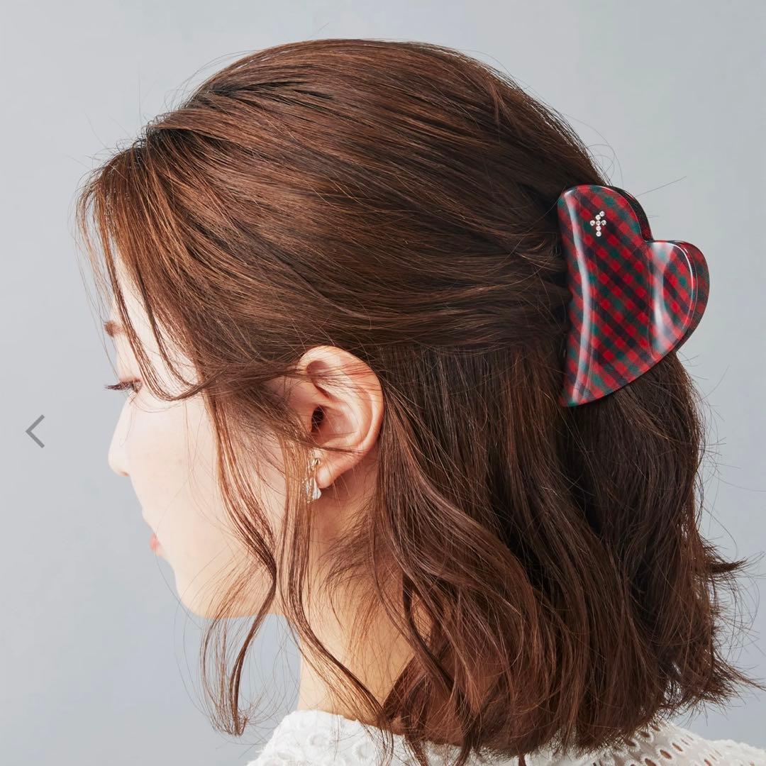 新品★完売品★familiarヘアクリップ（巾着袋付き）