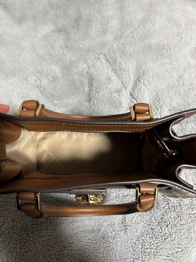 【フラワー⭐︎】マイケルコース　ショルダーバッグ