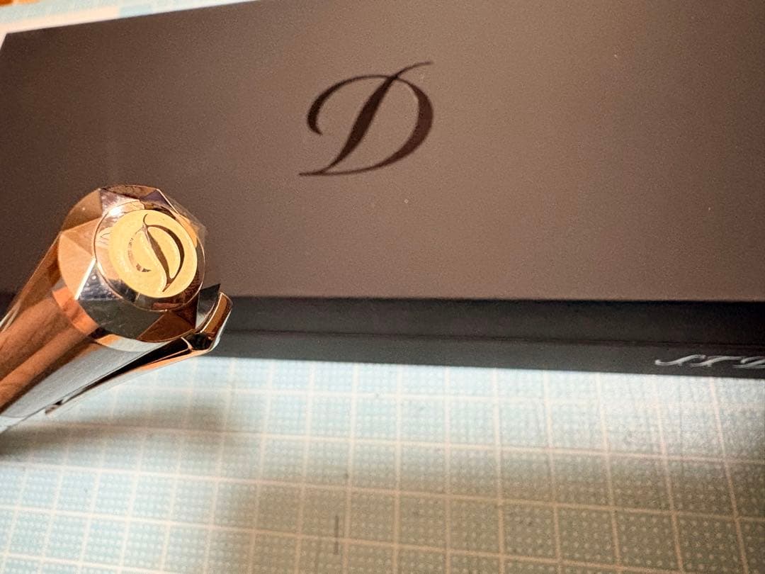 【匿名配送】S.T. Dupont ボールペン グレー（芯は入っていません！）