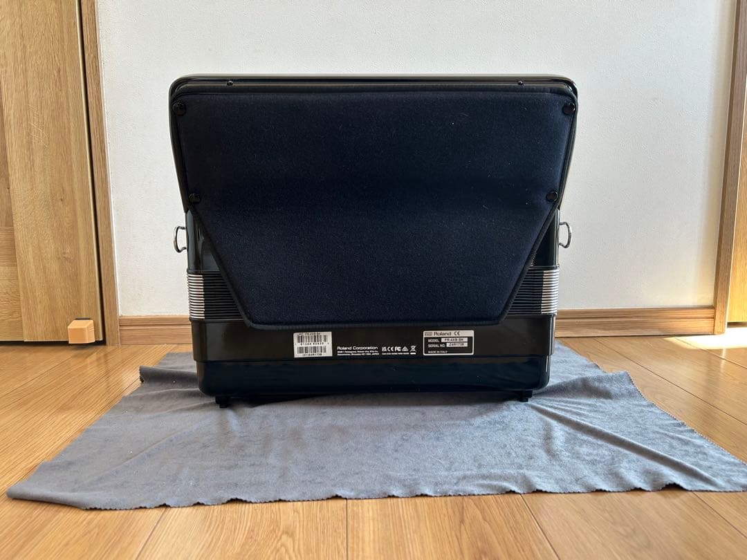 ローランド Vアコーディオン FR-4xb 週末特価