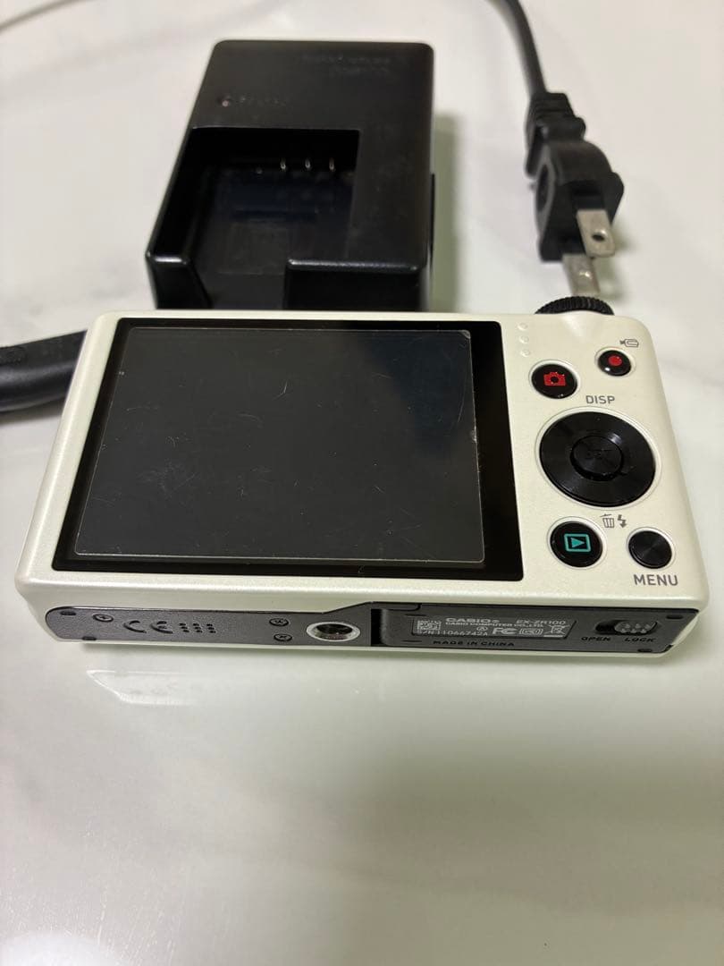 CASIO EXILIM 12.5倍ズーム EX-ZR100 ジャンク