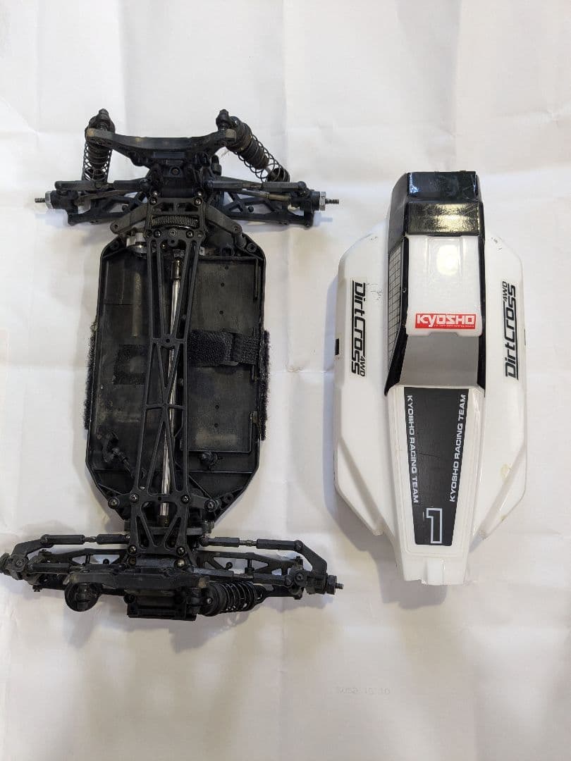 京商 レーザーSB ダートクロスとスペアパーツ　中古品