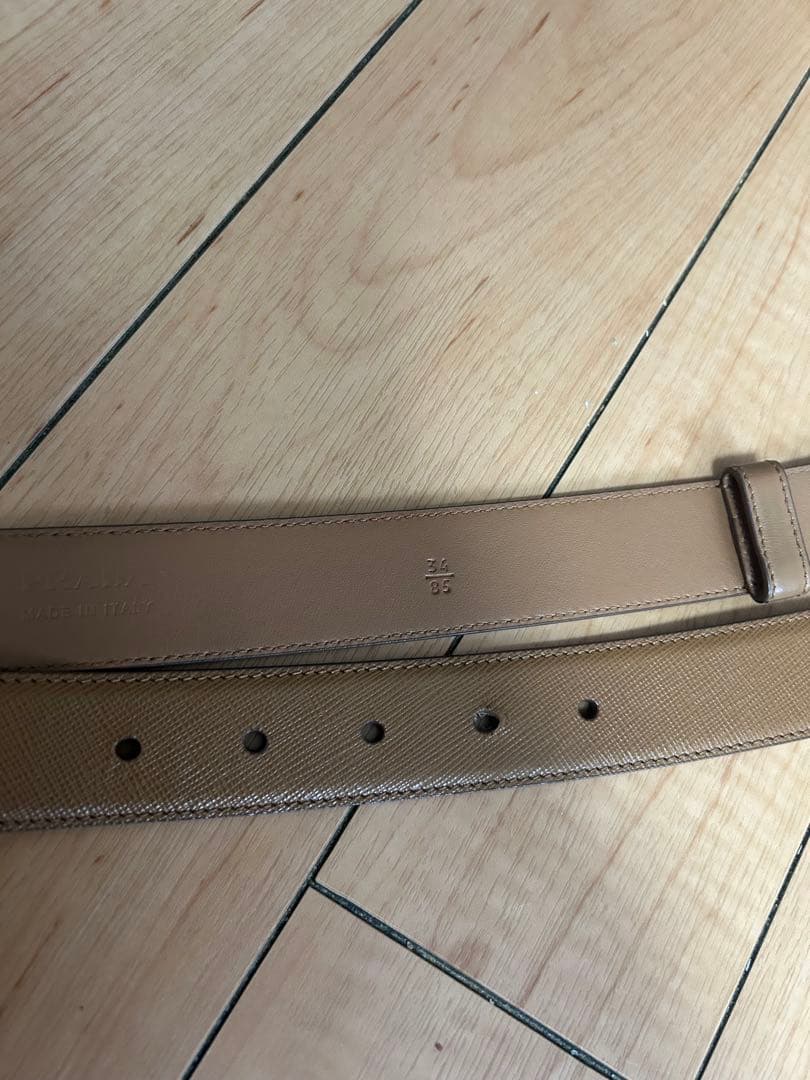 PRADA プラダ サフィアーノレザー ベルト キャメル　美品